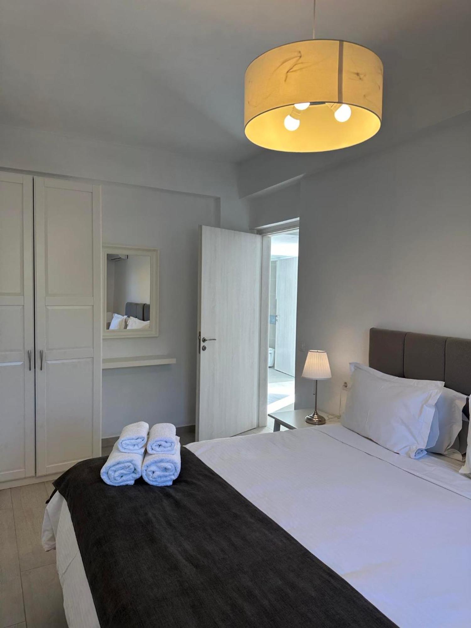 Moongarden Aparthotel Mithimna Ngoại thất bức ảnh