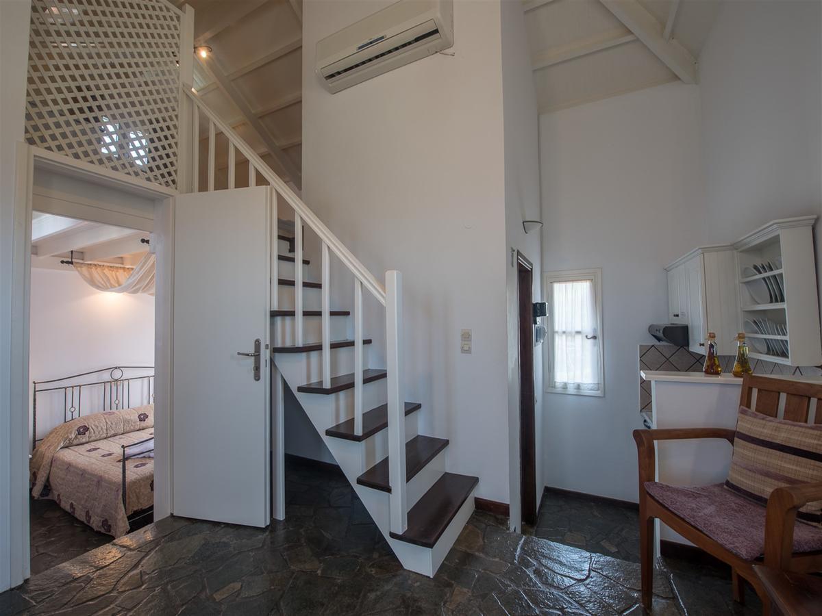 Moongarden Aparthotel Mithimna Ngoại thất bức ảnh
