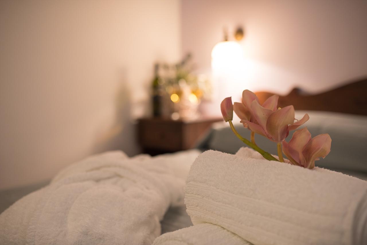 Moongarden Aparthotel Mithimna Ngoại thất bức ảnh