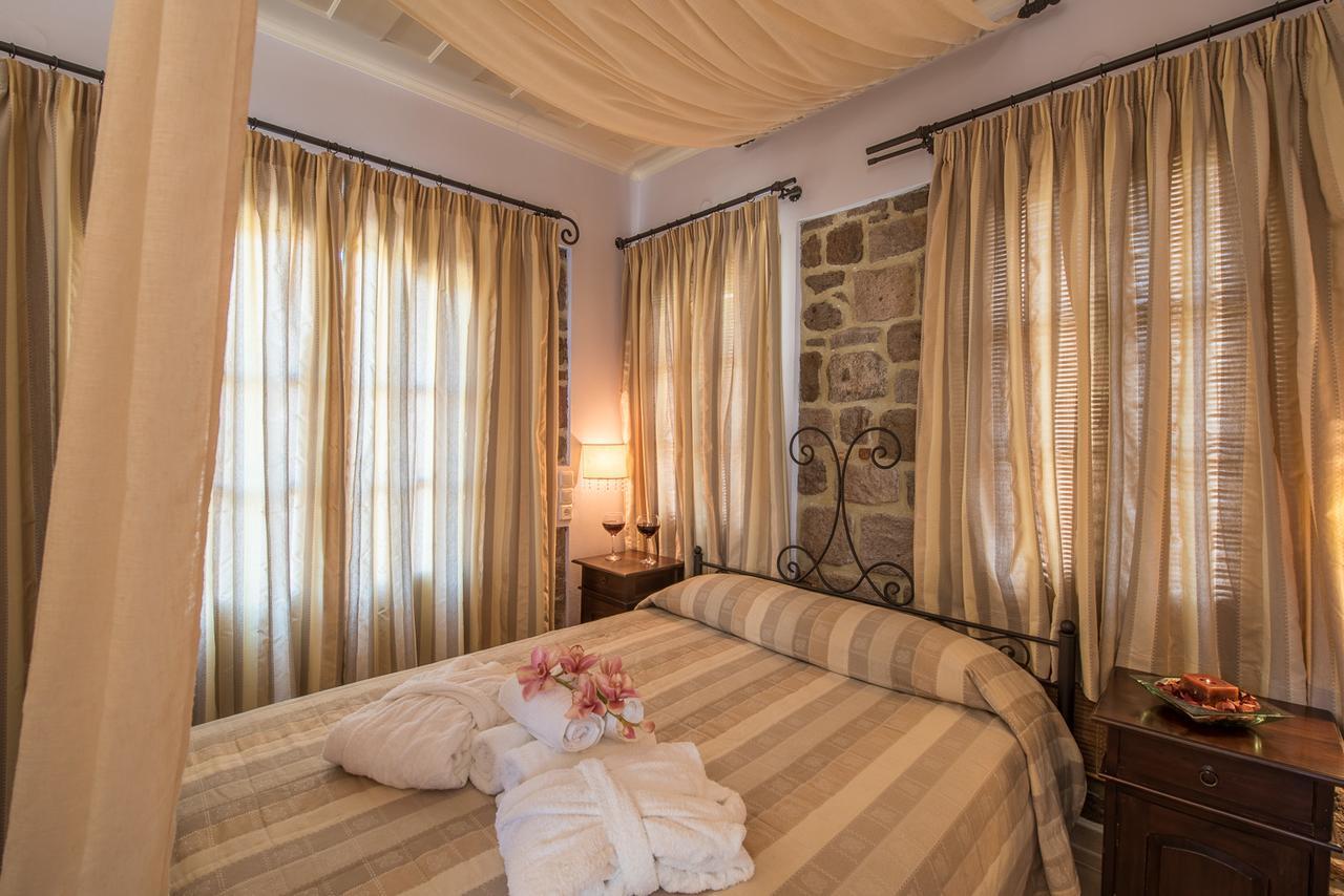 Moongarden Aparthotel Mithimna Ngoại thất bức ảnh