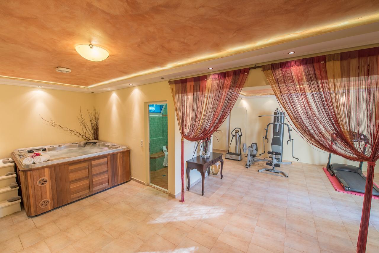 Moongarden Aparthotel Mithimna Ngoại thất bức ảnh