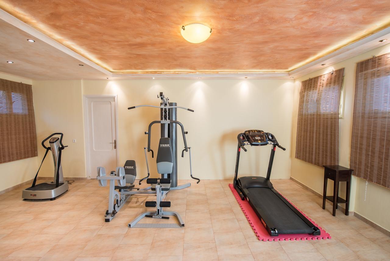 Moongarden Aparthotel Mithimna Ngoại thất bức ảnh